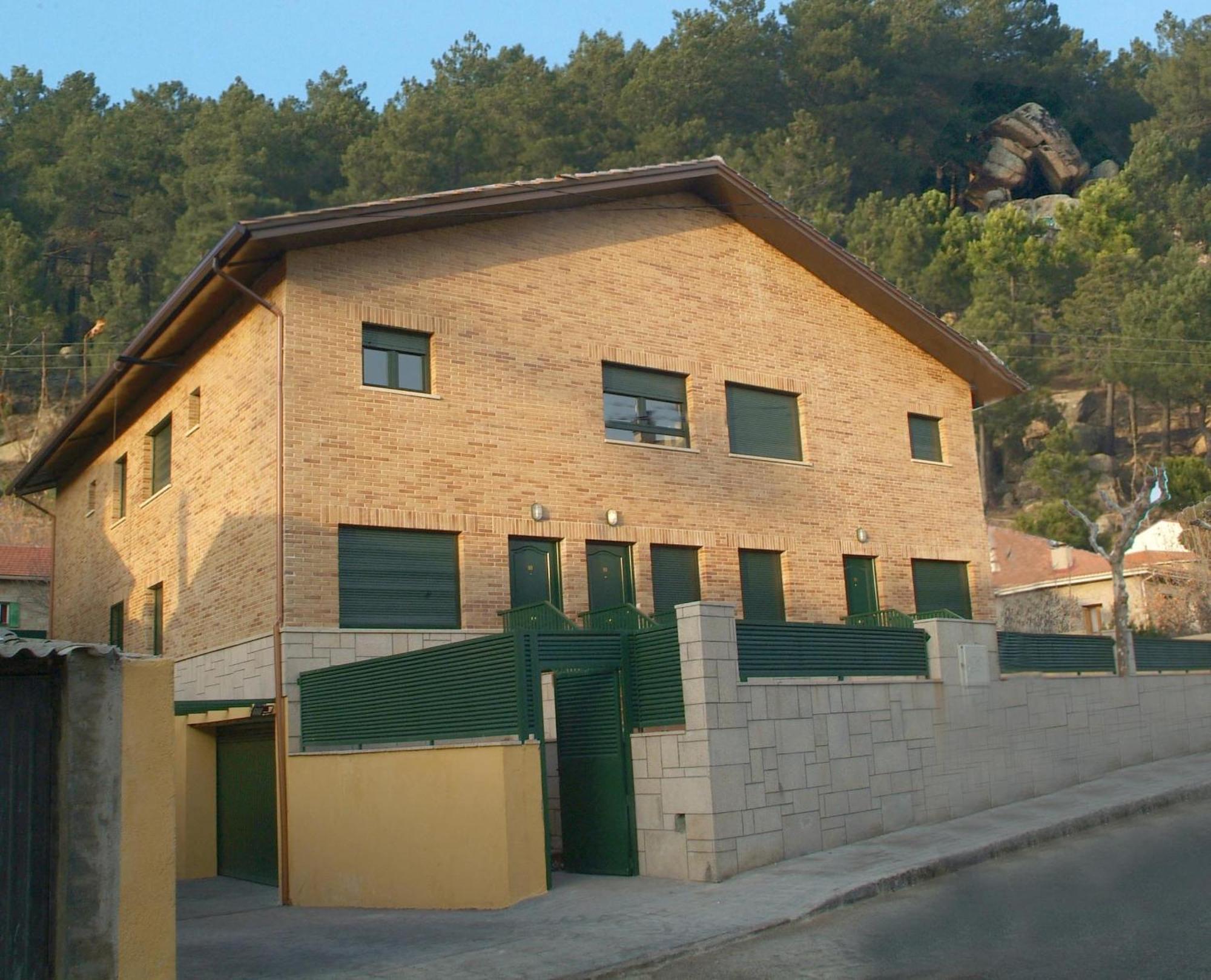 Apartahotel Rural CollaRubio Luxury Collado Mediano Esterno foto